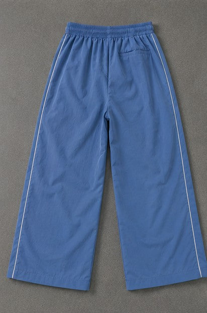 Baggy Track Pants – Hellblau